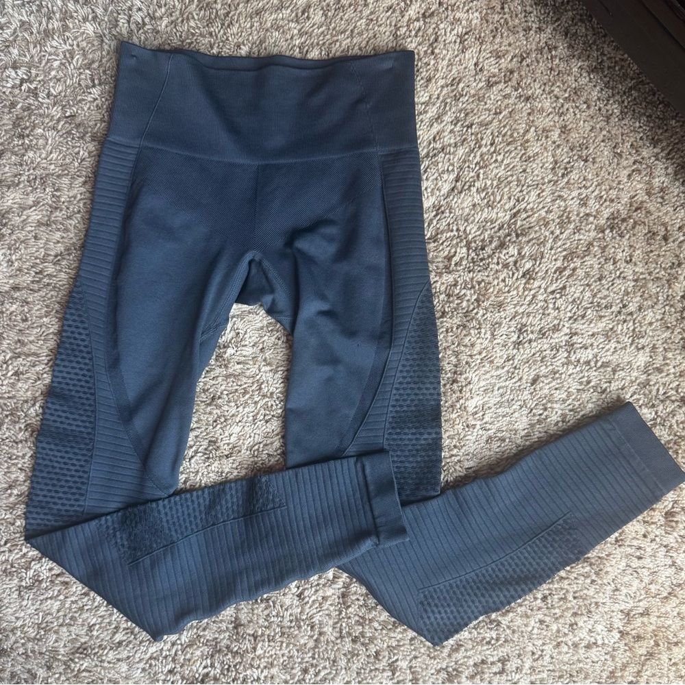 ZYIA Slate Gray Leggings Stretchy Athletic Wear